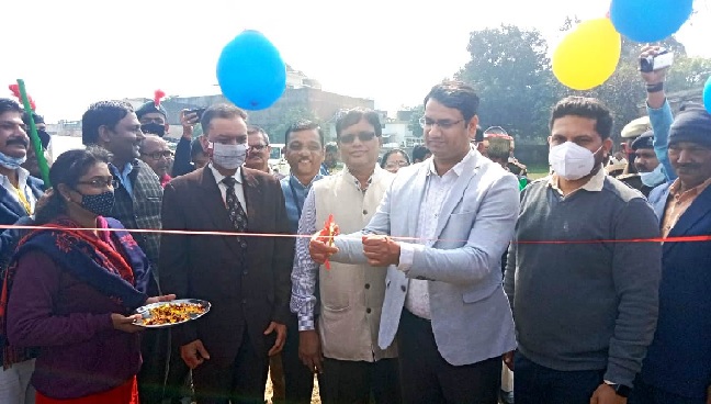 Gonda News : मतदाता जागरूकता के लिए निकाली गई स्कूटी रैली