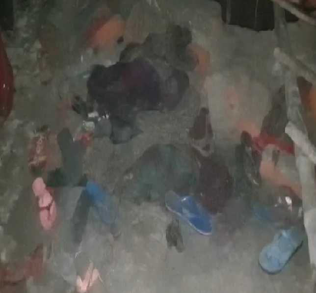 मातम में बदलीं शादी की खुशियां, बच्चों महिलाओं समेत 13 की मौत 2 मातम में बदलीं शादी की खुशियां, बच्चों महिलाओं समेत 13 की मौत