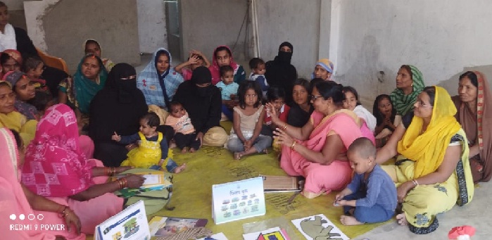 Gonda News : 51 केन्द्रों पर आंगनवाड़ी कार्यकर्त्रियों ने लगायी ग्राम चौपाल