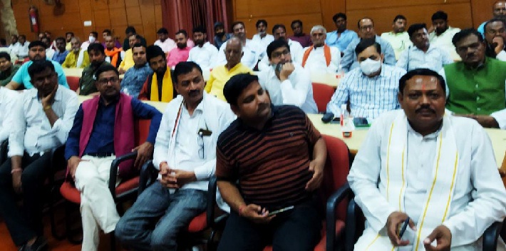 प्रशासन ने बढ़ा दी होली की खुशी, रंग खेलने हेतु कोई समय सीमा नहीं