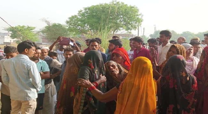 UP News : एक ही परिवार के पांच लोगों की हत्या से सनसनी