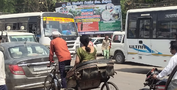 Gonda News : ARTO व पुलिस को नहीं है मुख्य सचिव के आदेश की परवाह 1 Gonda News : ARTO व पुलिस को नहीं है मुख्य सचिव के आदेश की परवाह