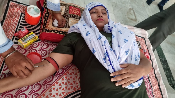 UP News : रक्तदान शिविर में स्वयं सेवकों ने दिए 20 यूनिट खून