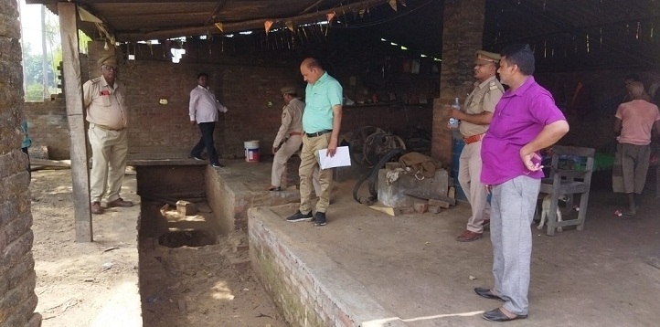 Gonda News : अवैध आरा मशीनों के खिलाफ अभियान शुरू