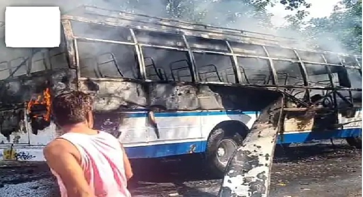 कटरा से आ रही बस में लगी आग, चार की मौत, 22 घायल