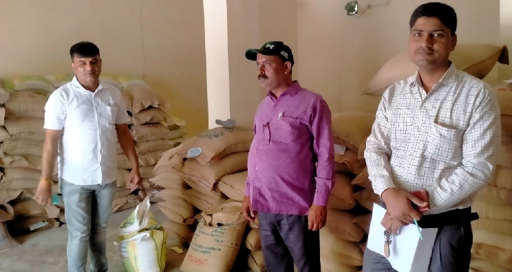 Gonda News : SDM व BDO ने किया कई कार्यालयों का निरीक्षण