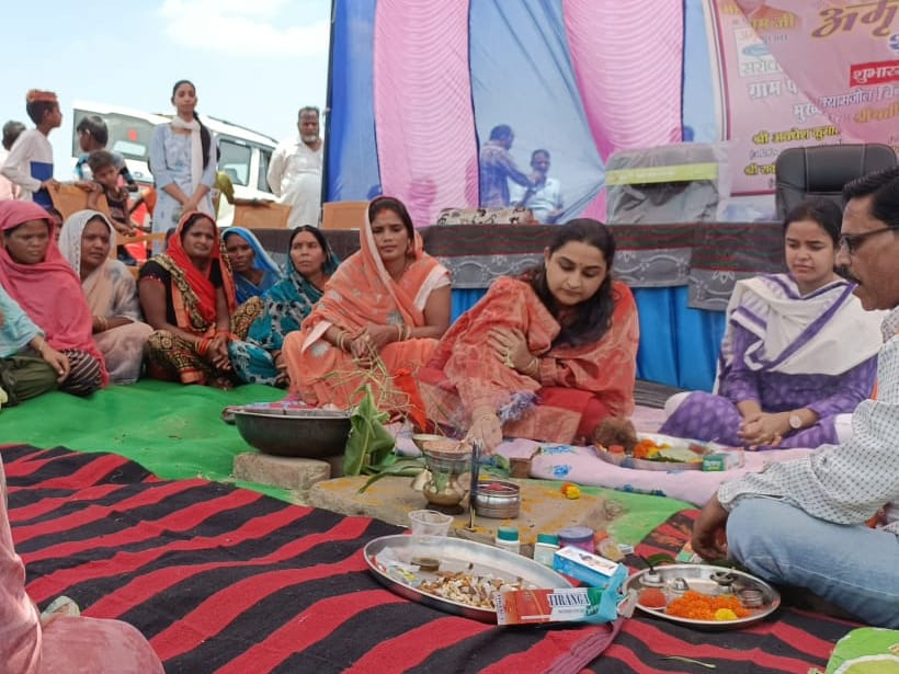 अमृत सरोवर के लिए हुआ भूमि पूजन, ग्रामीणों में खुशी लहर 1 अमृत सरोवर के लिए हुआ भूमि पूजन, ग्रामीणों में खुशी लहर