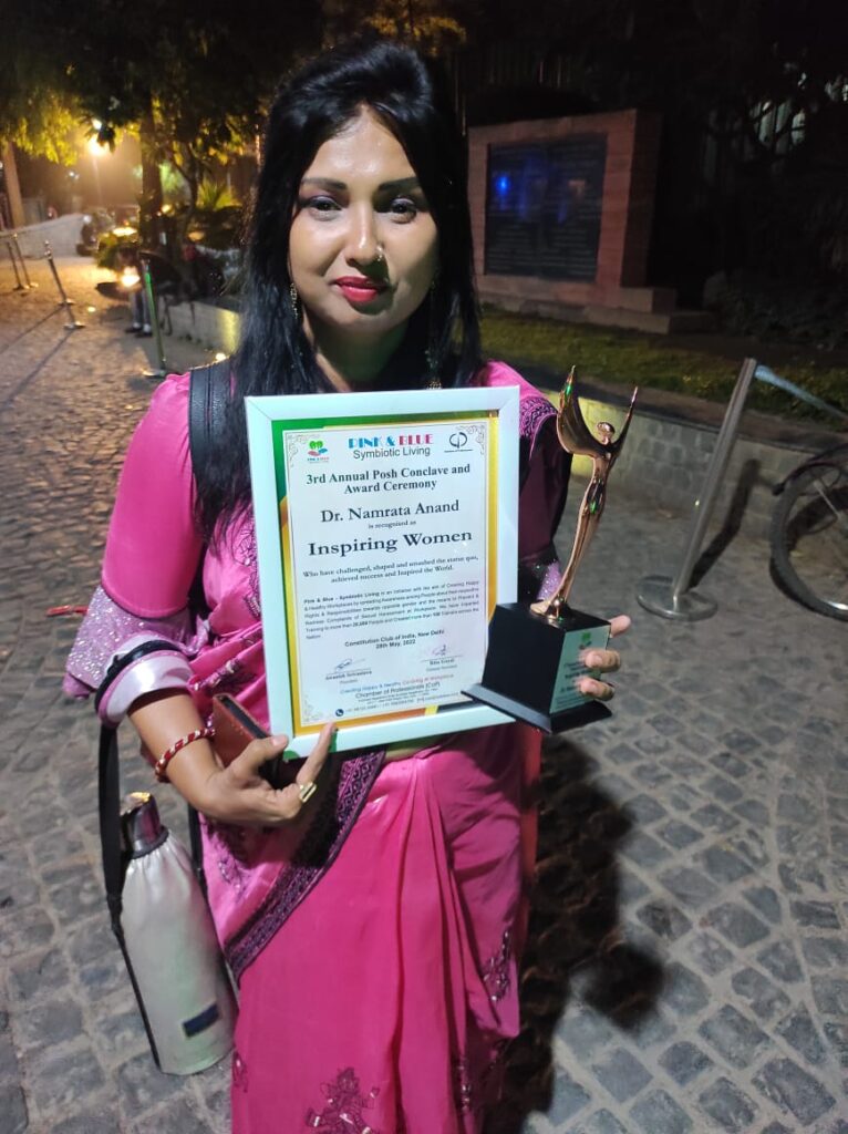 डा. नम्रता आनंद को मिला इंस्पायरिंग वूमेन अवार्ड