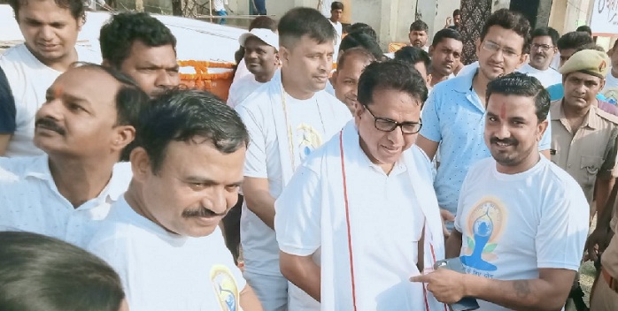 Balrampur : स्पोर्ट्स स्टेडियम में मनाया गया योग दिवस 1 Balrampur : स्पोर्ट्स स्टेडियम में मनाया गया योग दिवस