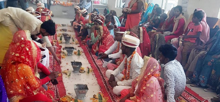 Gonda : 48 जोड़ों ने आज से की नई जिंदगी की शुरुआत