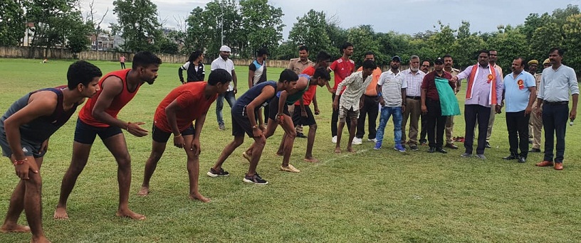 Balrampur : खेल प्रतियोगिता में खिलाड़ियों ने दिखाया दम