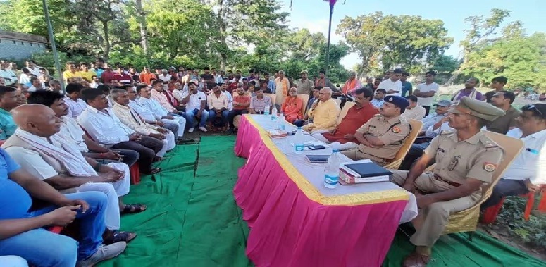 Gonda : डीएम, एसपी ने परखी कजली तीज मेले की तैयारियां 4 Gonda : डीएम, एसपी ने परखी कजली तीज मेले की तैयारियां