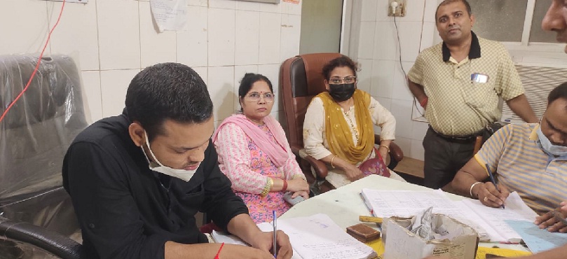 Gonda : दाह संस्कार से घर लौट रहे लोगों से भरा DCM पल्टा, दो दर्जन जख्मी