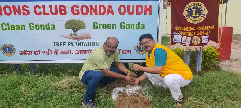 Gonda Capsule : छापे में सवा दो लाख का सिंगल यूज प्लास्टिक बरामद 6 Gonda Capsule : छापे में सवा दो लाख का सिंगल यूज प्लास्टिक बरामद