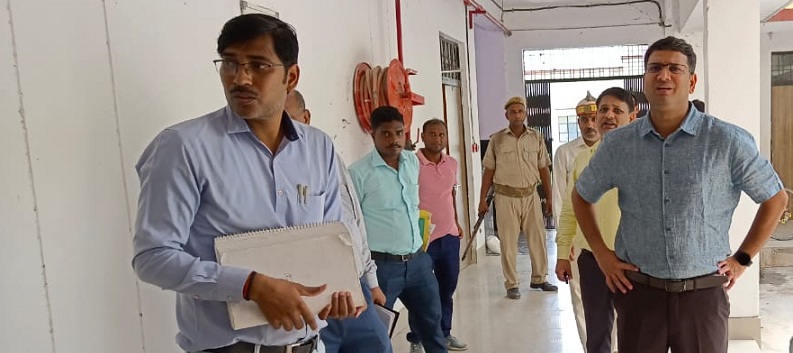 Gonda : डीएम, एसपी ने परखी कजली तीज मेले की तैयारियां 3 Gonda : डीएम, एसपी ने परखी कजली तीज मेले की तैयारियां