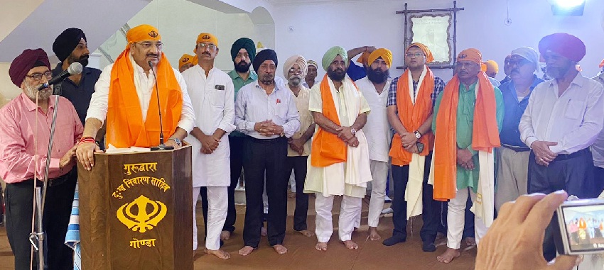 Gonda : मंत्री द्वय ने गुरुद्वारा पहुंचकर टेका मत्था, हुआ स्वागत