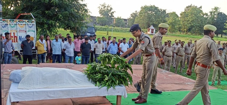 Gonda Capsule: सभी मेडिकल स्टोरों पर CCTV कैमरा अनिवार्य 8 Gonda Capsule: सभी मेडिकल स्टोरों पर CCTV कैमरा अनिवार्य