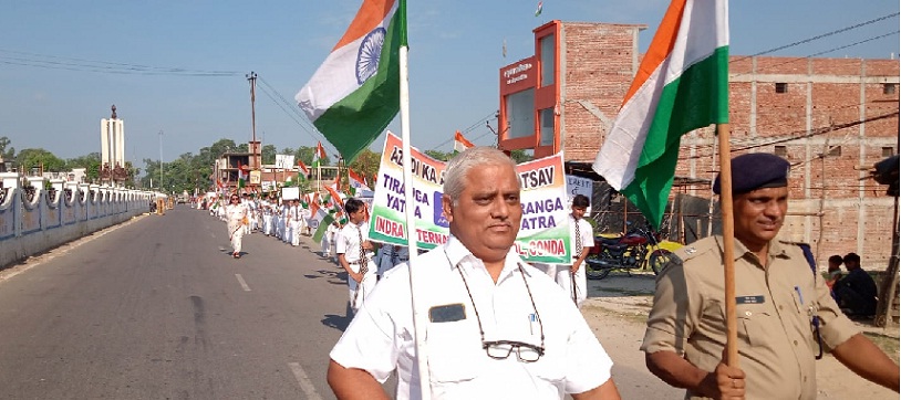 Gonda : इंद्रा इंटरनेशनल स्कूल के बच्चों ने निकाली तिरंगा रैली 1 Gonda : इंद्रा इंटरनेशनल स्कूल के बच्चों ने निकाली तिरंगा रैली