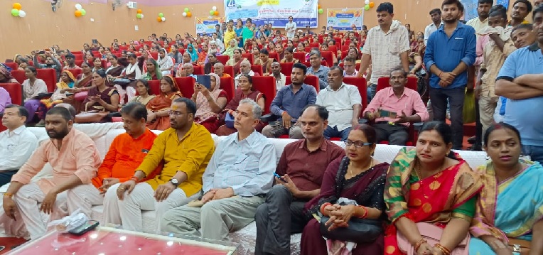 Gonda : ‘वोकल फॉर लोकल’ प्रदर्शनी का आयोजन