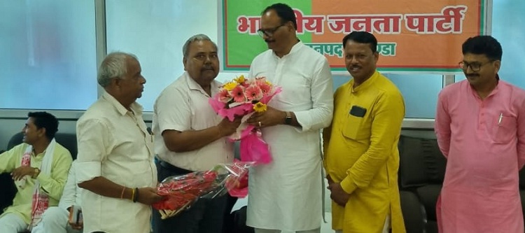 Gonda : अब CMO कार्यालय में तैनात वरिष्ठ चिकित्सक भी करेंगे OPD