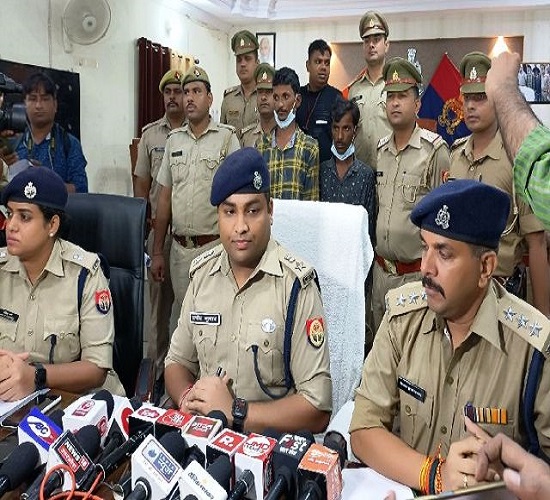 कानपुरः पकड़े गए दो शातिर कबाड़ी, चोरी गया 22 लाख का माल बरामद