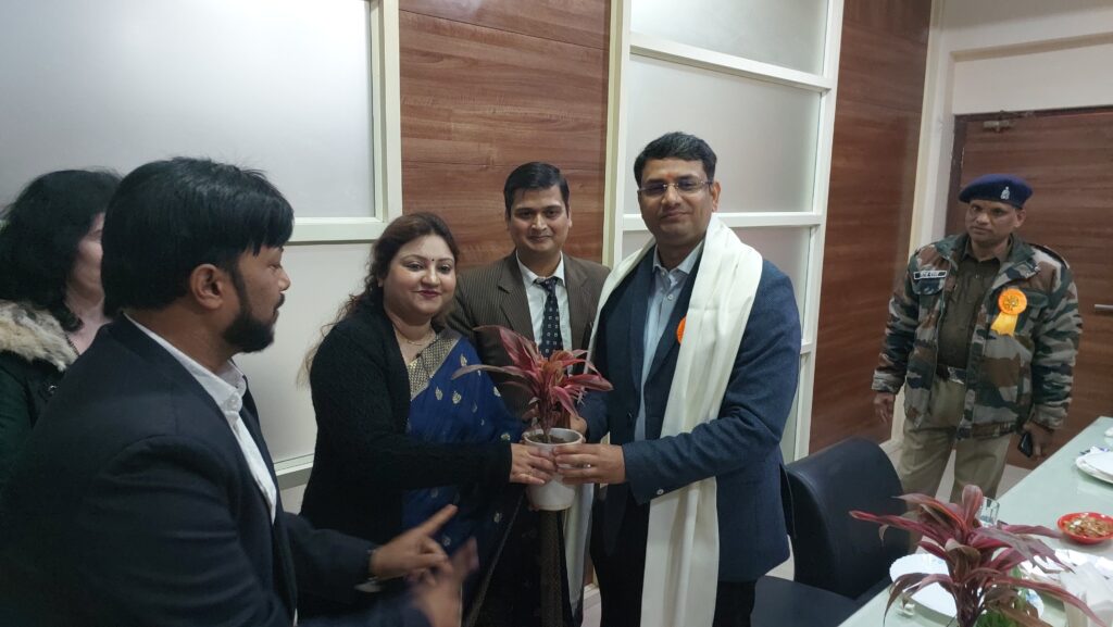 सेंट जेवियर्स स्कूल में दिखी पूर्वोत्तर की झांकी, DM ने सराहा 2 सेंट जेवियर्स स्कूल में दिखी पूर्वोत्तर की झांकी, DM ने सराहा