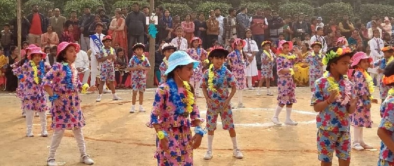 Gonda : गणतंत्र दिवस के परेड में शामिल होगा इंद्रा स्कूल का डम्बल ड्रिल