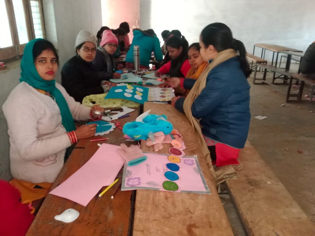 ब्लॉक स्तरीय टीएलएम कार्यशाला इटियाथोक में संपन्न