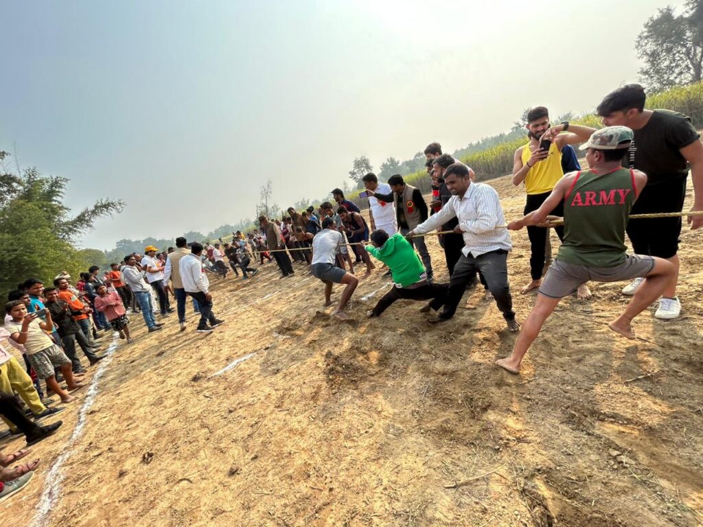 GONDA - कठौवा गांव में खेल महोत्सव आयोजित