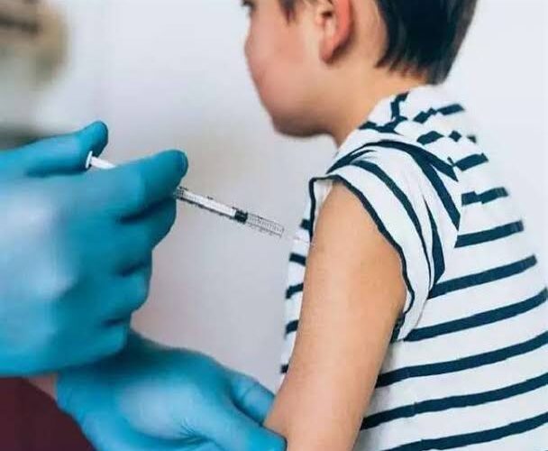 वाराणसी के शहरी क्षेत्रों में नियमित टीकाकरण अभियान शुरू