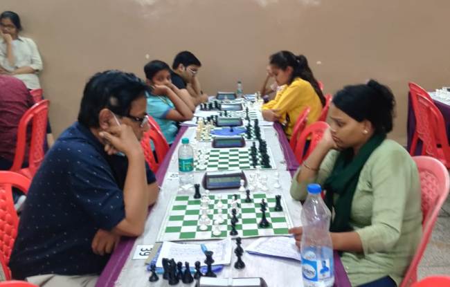 अजय संतोष ने 8 अंकों के साथ शतरंज चैम्यिनशिप पर किया कब्जा