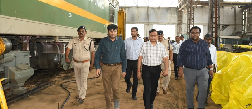 Gonda : DRM ने किया नए शाखा कार्यालय का उद्घाटन