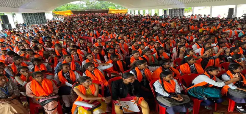 Gonda : मैंने नहीं की दुनिया की परवाह, आप भी न करो-बृजभूषण