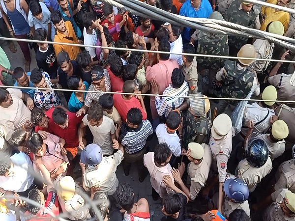  बरेली में कांवड़ियों पर हुए पथराव मामले में 150 के खिलाफ मुकदमा दर्ज