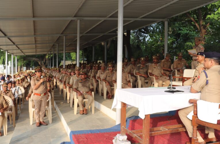 मुरादाबाद के एसएसपी ने सैनिक सम्मेलन में सुनीं पुलिसकर्मियों की समस्याएं