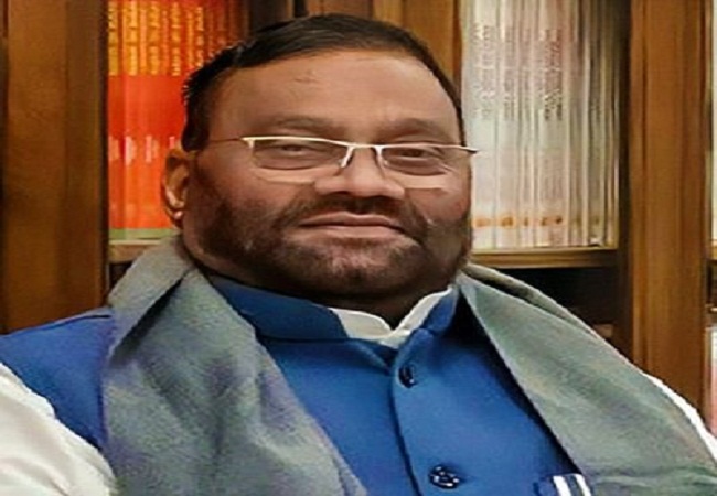 स्वामी प्रसाद मौर्य ने सपा और विधान परिषद सदस्य पद से दिया इस्तीफा