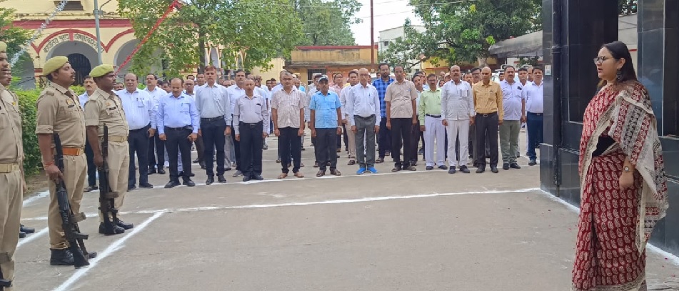 Gonda : श्रद्धापूर्वक मनाई गई बापू व शास्त्री की जयंती