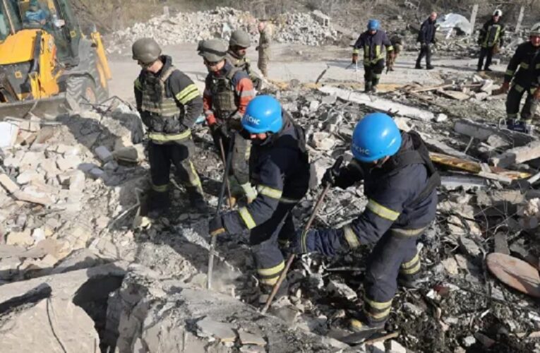 यूक्रेन के खार्किव में रूस का बड़ा हवाई हमला, 51 नागरिकों की जान गई
