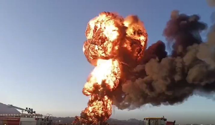 पूर्वी ईरान में हाइड्रोकार्बन रिफाइनरी में आग लगने से विस्फोट