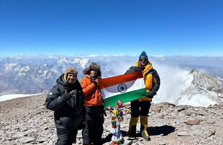 अमेरिका की सबसे ऊंची चोटी पर एसडीआरएफ जवान ने लहराया भारतीय ध्वज