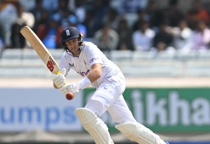 जो रूट के शतक से संभला इंग्लैंड, पहले दिन की समाप्ति पर 7 विकेट पर बनाए 302 रन