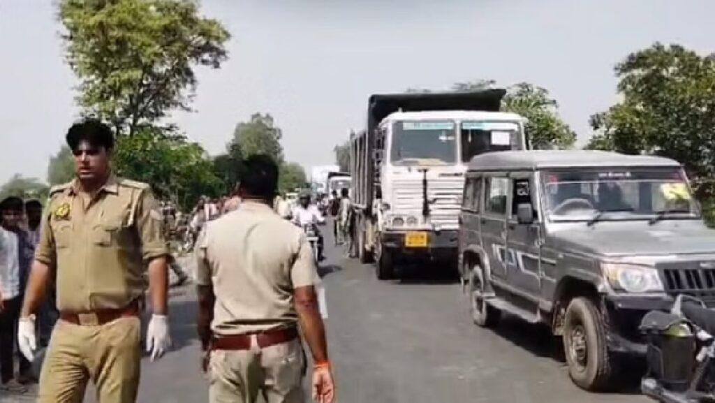 Hardoi Road Accident ऑटो ट्रक हादसा