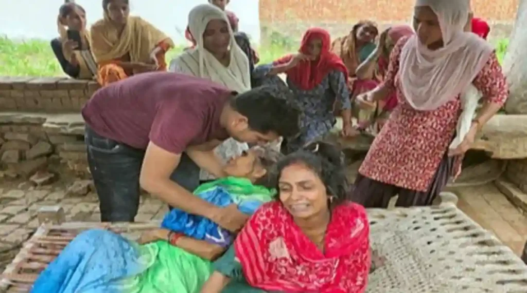 UP News: कर्ज के बोझ से आत्महत्या, मां-बेटियों की मौत