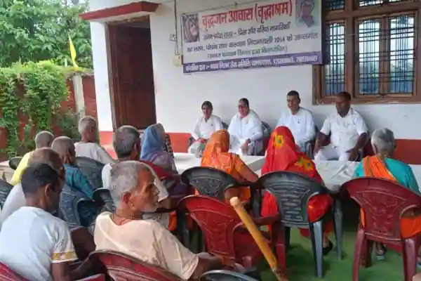 Raksha Bandhan Celebration: पुलिस के साथ बंधा विश्वास का धागा 5 Raksha Bandhan Celebration: पुलिस के साथ बंधा विश्वास का धागा