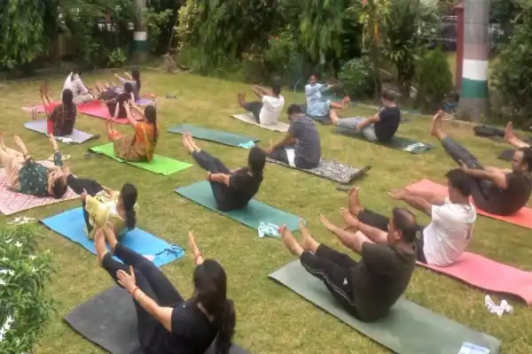 Gonda Capsule: राष्ट्रीय छात्र पंचायत का लखनऊ में बेमियादी धरना जारी