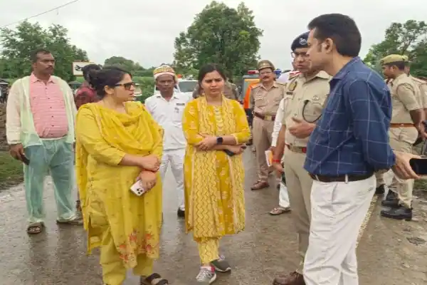 Gonda News: बोलेरो नहर हादसा में 11 श्रद्धालुओं की दर्दनाक मौत, एक लापता