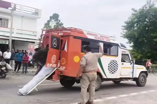 गोंडा के Dead Body Protest मामले में दो दर्जन से अधिक पर FIR