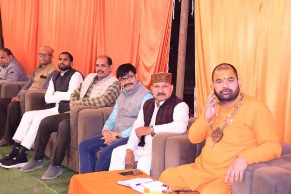 चित्रकूट पहुंचने पर भरत के पैरों में 'झलक' रहे थे 'झलके'!