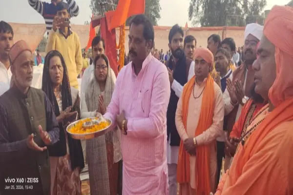 वेद, पुराण, उपनिषद और मनुस्मृति आदि के संमिश्रण हैं विश्व के संविधान