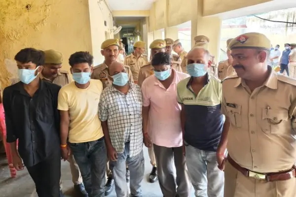 Gonda News: साइबर ठगी गिरोह का खुलासा, पांच गिरफ्तार